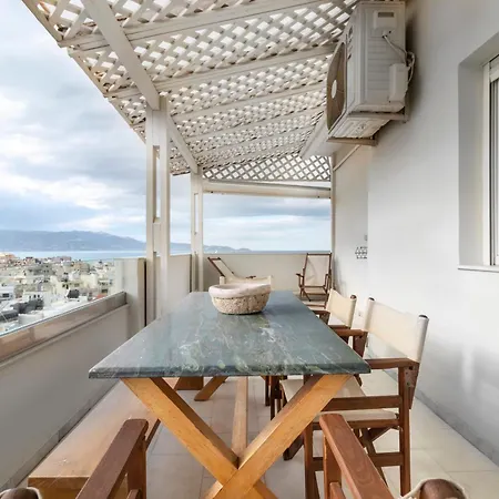 Apartment On Lionsquare With Sea And View *